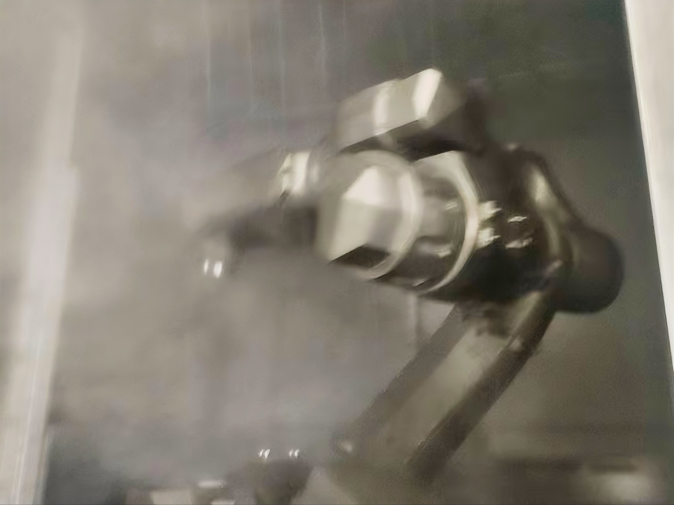 M80-21A/WS高壓水射流清洗機器人成功完成頭部客戶測試驗證